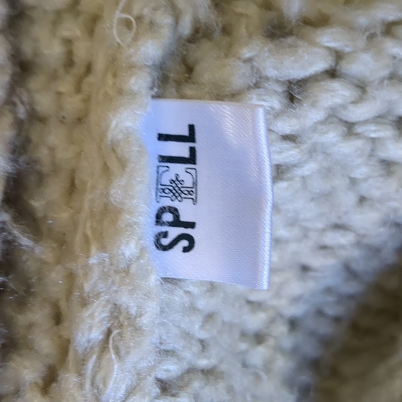 Spell La Luna Jumper Storm Chaser Collection 2012 OS - Picture 10 of 15